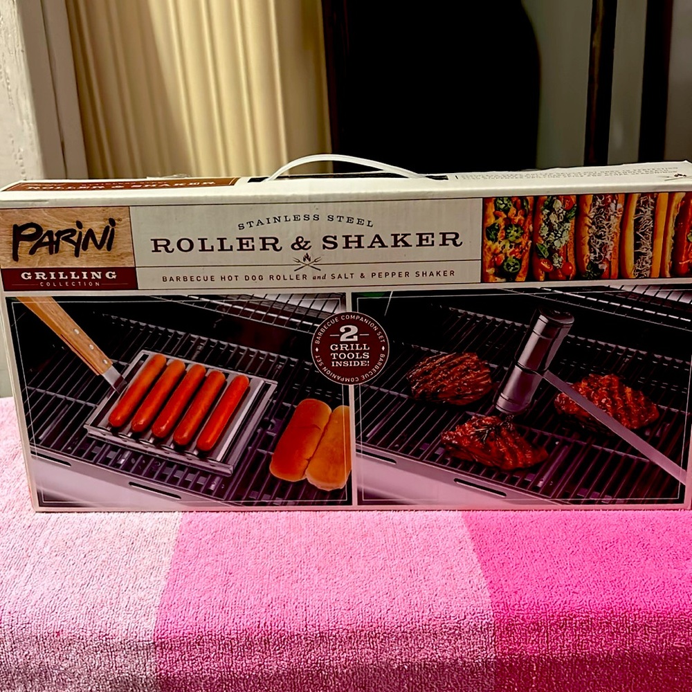 Grilling roller &shaker